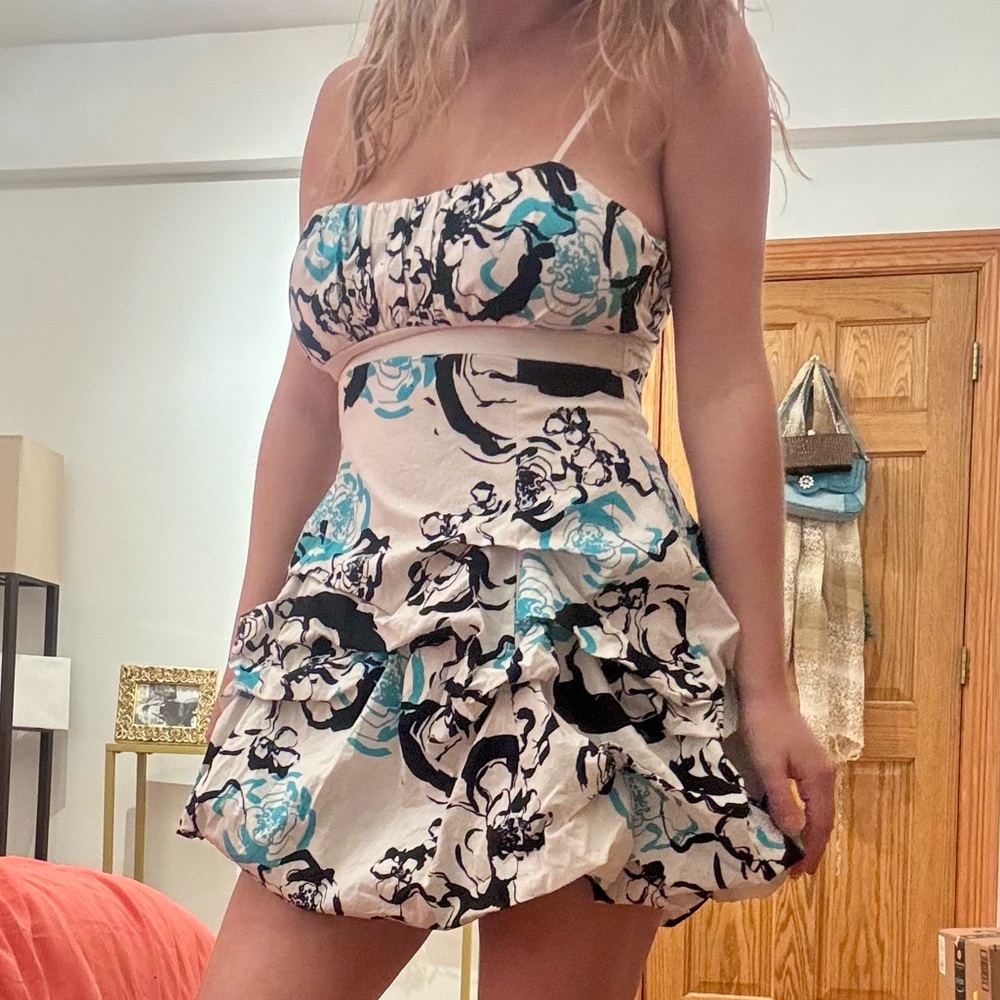NWOT Ruby Rox Y2K White/Blue/Black Floral Bubble Skirt Mini Dress w/ Bow Size 7
